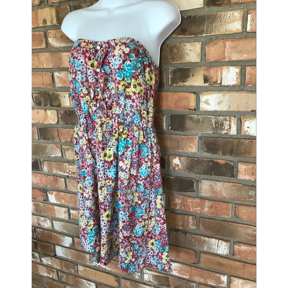 Everly Women’s Strapless Floral Print Dress    Medium - Picture 6 of 9